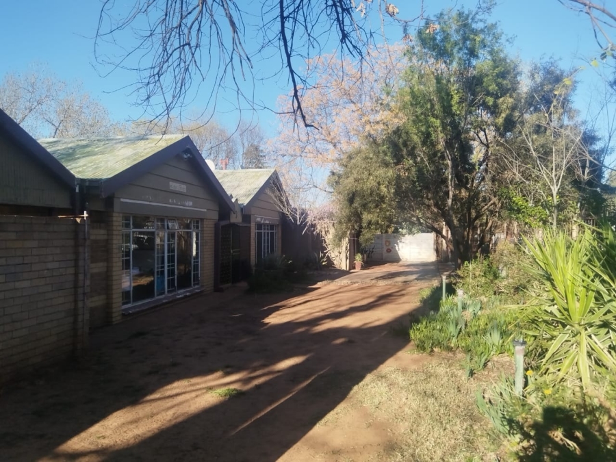 To Let 4 Bedroom Property for Rent in Universitas Free State